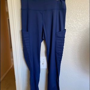 Navy blue leggings